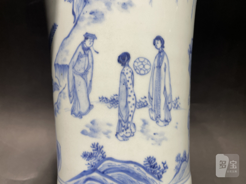 清康熙 青花蹴鞠图花觚 - 图5